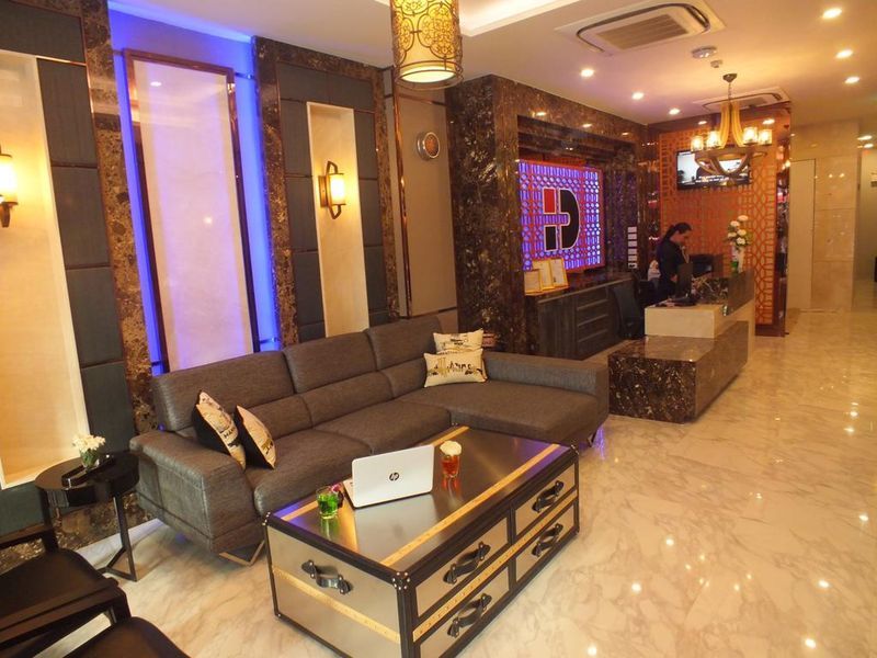 Dsure Hotel Phuket Patong Екстериор снимка