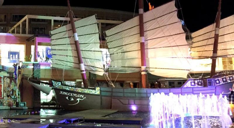 Dsure Hotel Phuket Patong Екстериор снимка